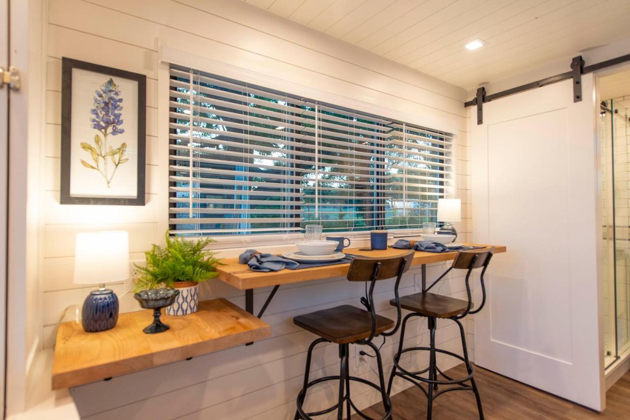 The Bluebonnet-Tiny Container Home Country Setting 12 Min To Downtown Bellmead Luaran gambar